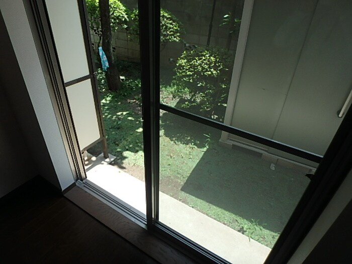 物件内観写真16　(室内からの展望)