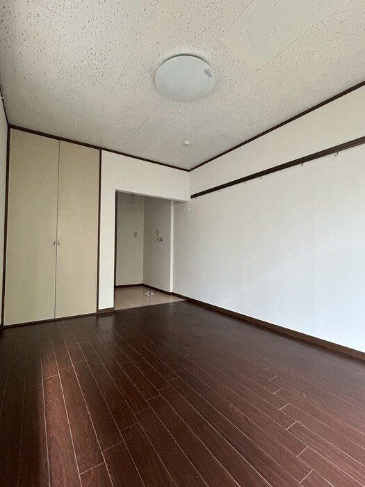 物件内観写真21　(居室)