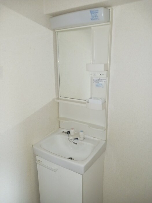 物件内観写真9　(洗面)