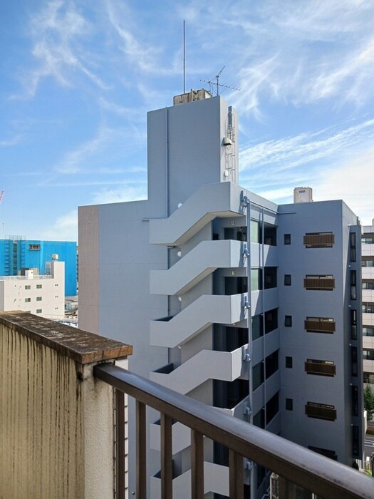 物件内観写真13　(室内からの展望)