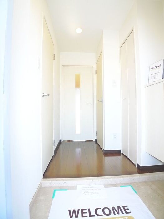 物件内観写真19　(玄関)