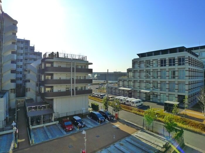 物件内観写真21　(玄関)