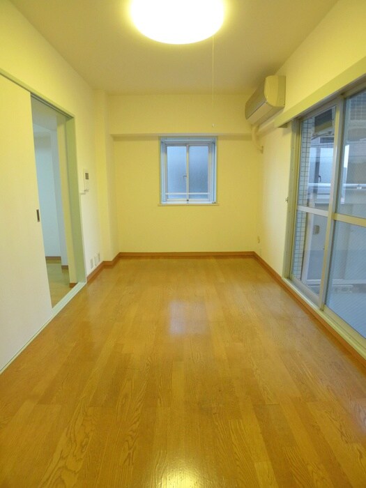 物件内観写真6　(居室)