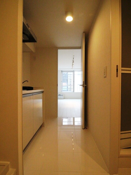 物件内観写真15　(廊下)