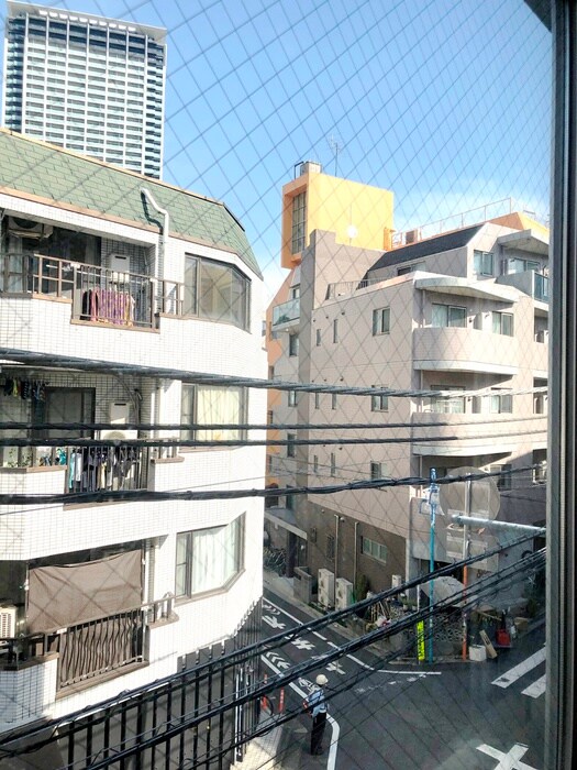 物件内観写真22　(室内からの展望)