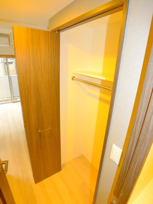 物件内観写真12　(収納)