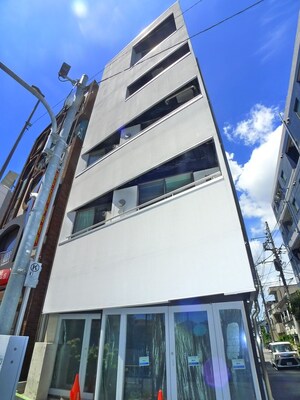 Likes梅田外観写真
