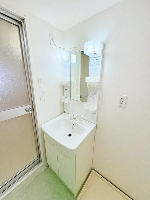 物件内観写真10　(洗面)