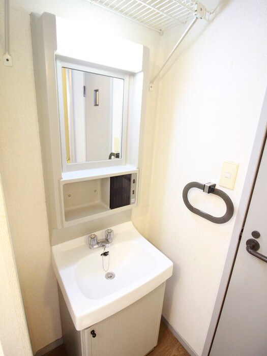 物件内観写真11　(洗面)