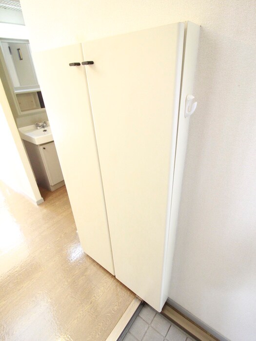 物件内観写真14　(靴箱)