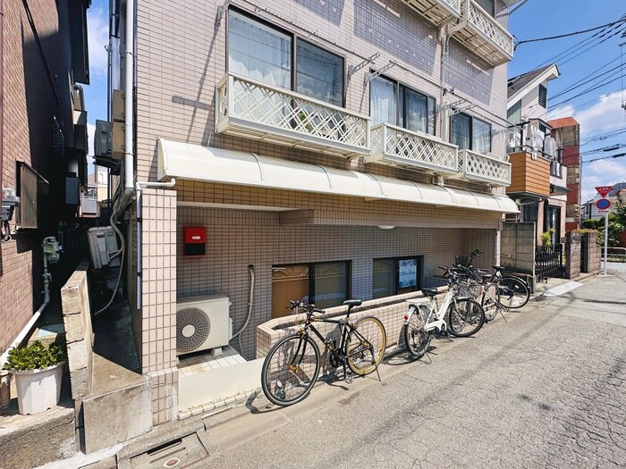 物件外観写真4　(建物設備)