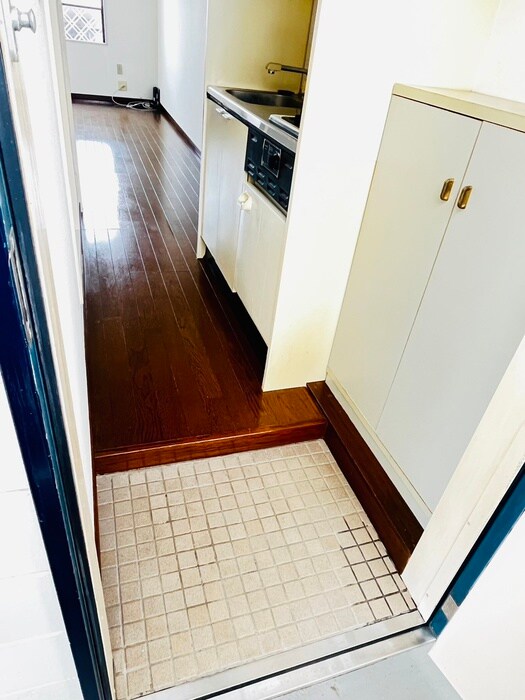 物件内観写真18　(玄関)