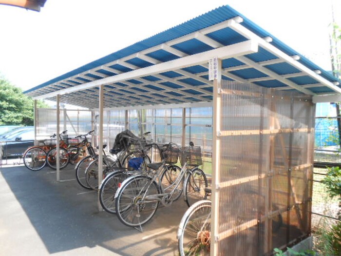 物件外観写真6　(駐輪場)