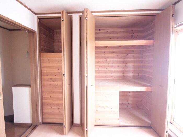 物件内観写真11　(収納)