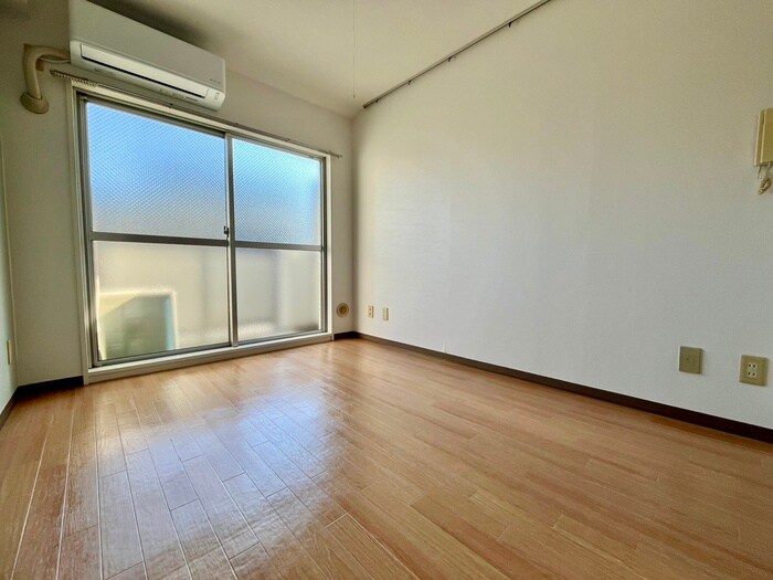 物件内観写真5　(居室)