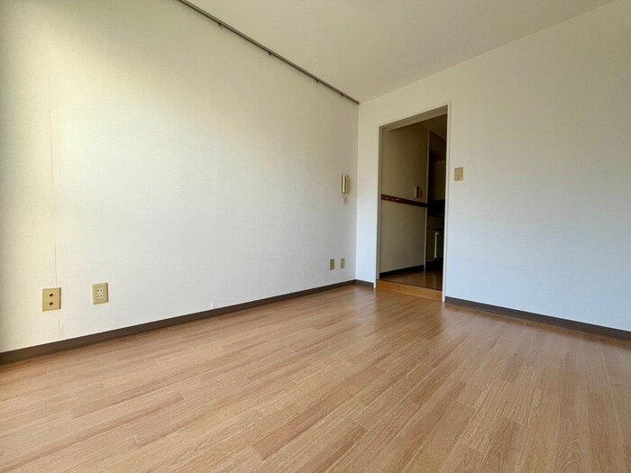 物件内観写真6　(居室)