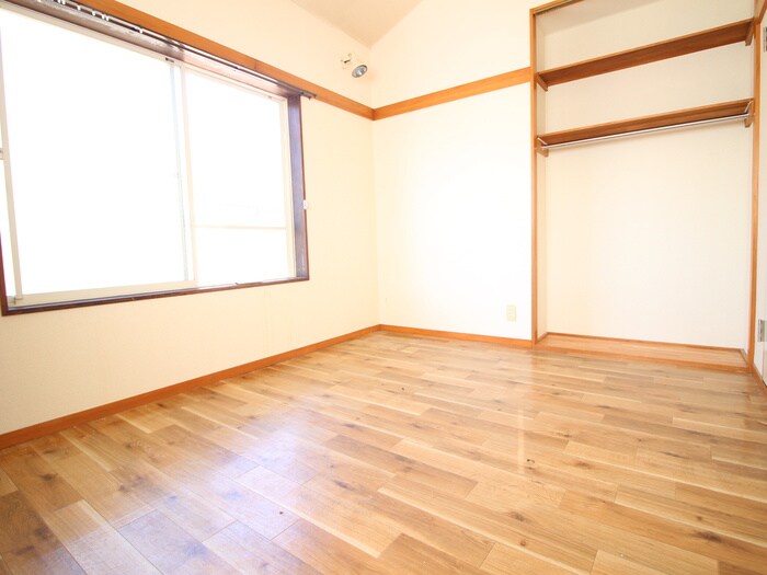 物件内観写真9　(居室)