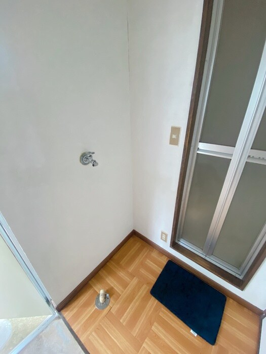 物件内観写真21　(洗濯機置場)