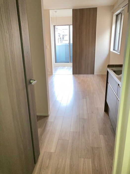 物件内観写真16　(廊下)