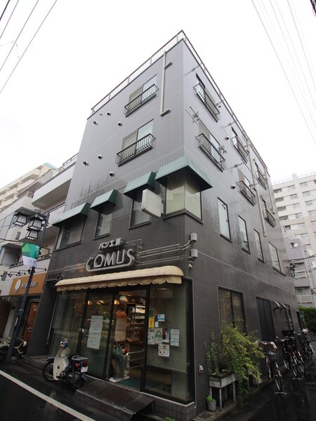 Ｐ．Ｆ　ＰＯＩＮＴ外観写真