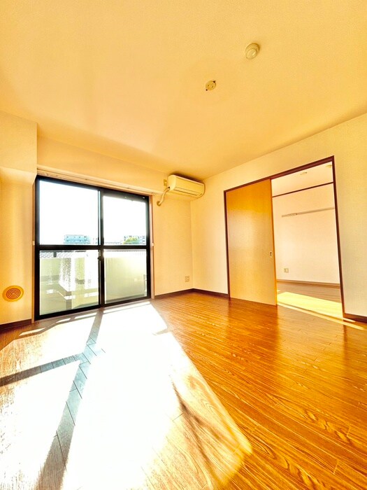 物件内観写真7　(居室)