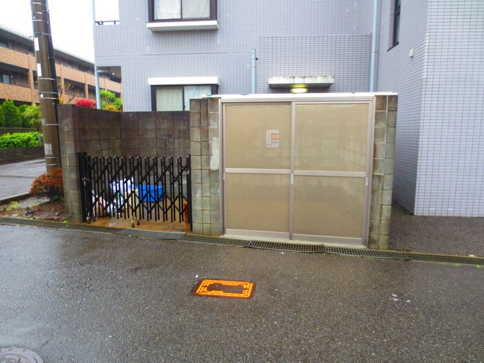 物件外観写真4　(建物設備)