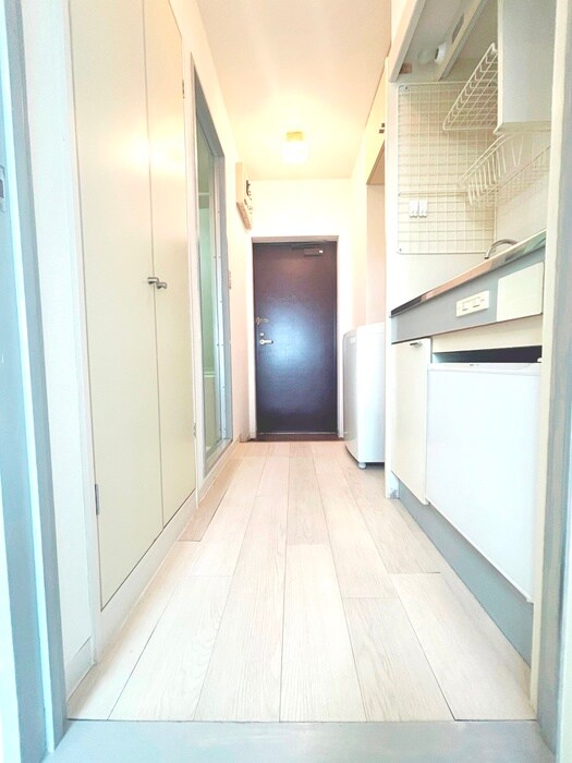 物件内観写真16　(廊下)