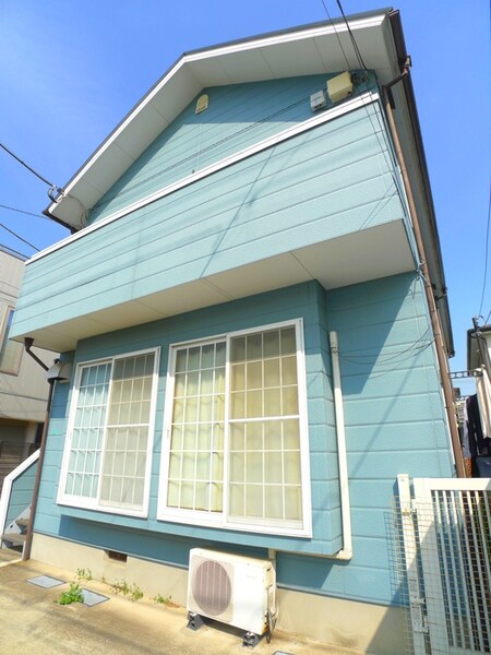 ファミール根岸外観写真
