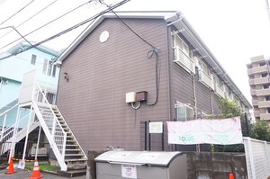 アールズコート外観写真