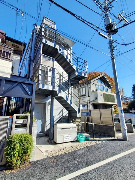 ウエシ－コ－ト向丘外観写真