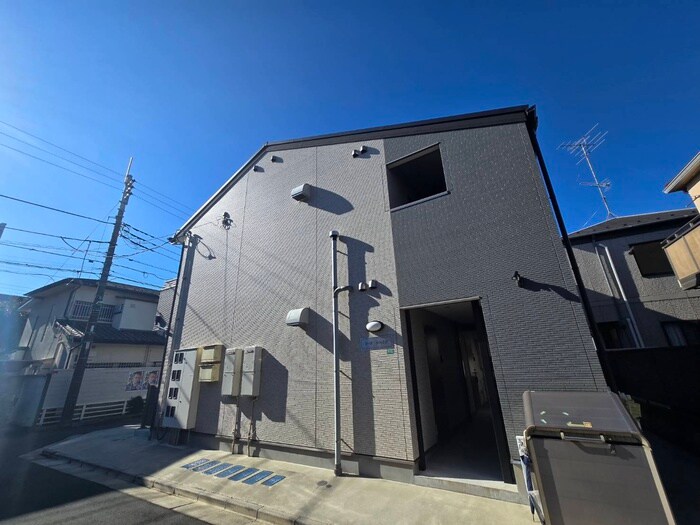 物件外観写真4　(エントランス部分)