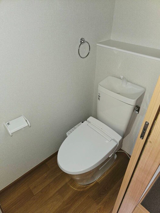 物件内観写真16　(トイレ)