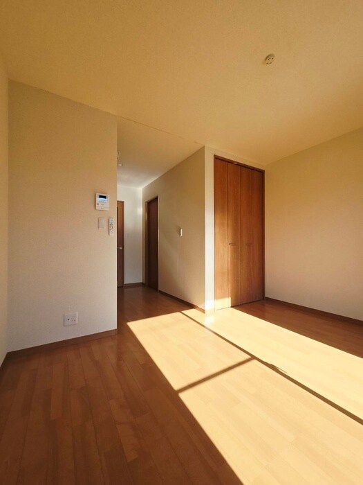 物件内観写真22　(居室)