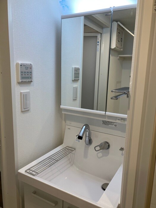 物件内観写真12　(洗面)