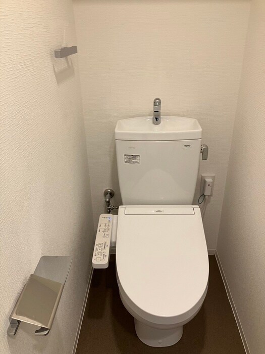 物件内観写真13　(トイレ)