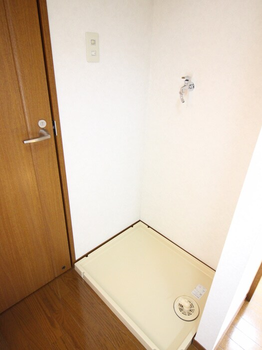 物件内観写真11　(室内からの展望)