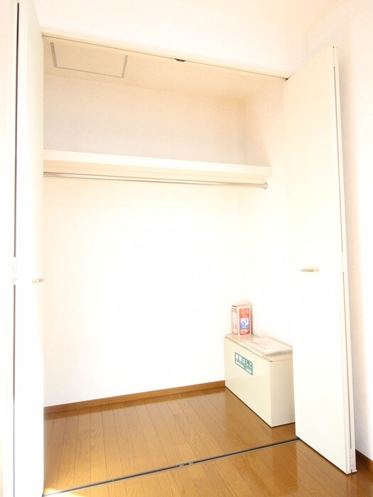 物件内観写真13　(収納)