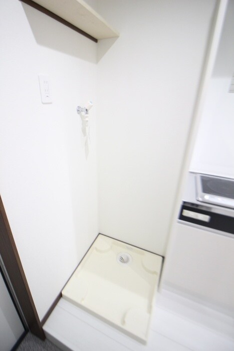 物件内観写真9　(洗濯機置場)