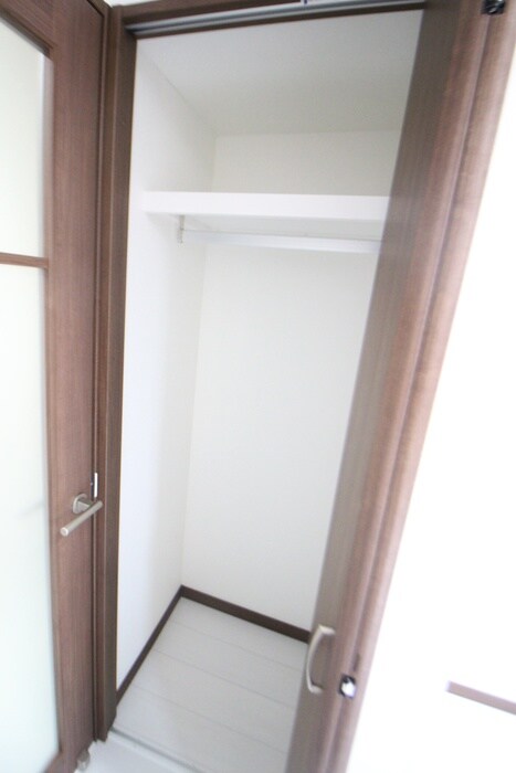 物件内観写真13　(収納)