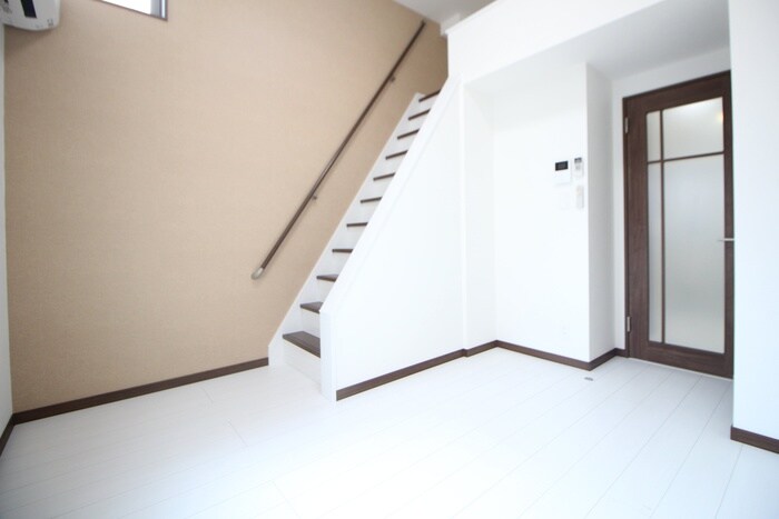 物件内観写真18　(居室)