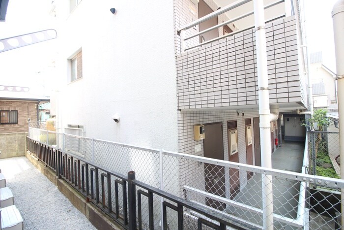 物件内観写真22　(室内からの展望)