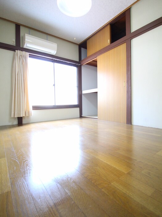 物件内観写真8　(居室)