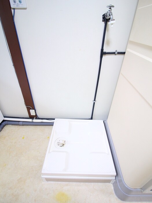 物件内観写真13　(洗濯機置場)