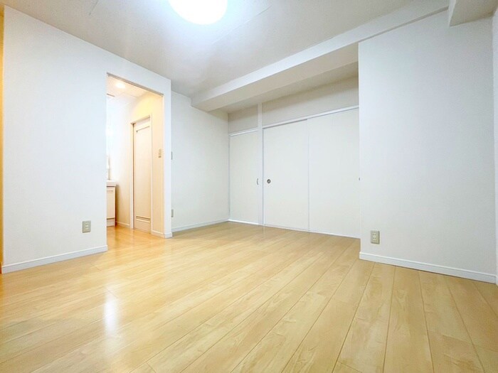 物件内観写真9　(居室)