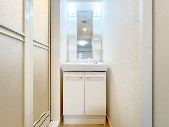 物件内観写真13　(洗面)