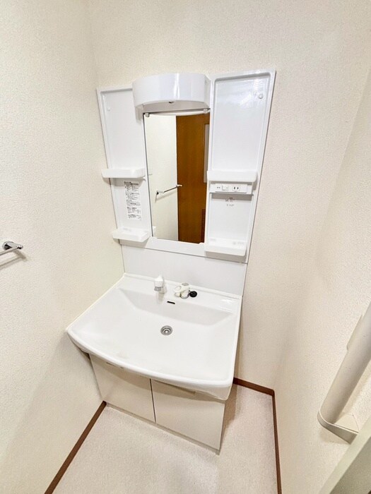 物件内観写真11　(洗面)