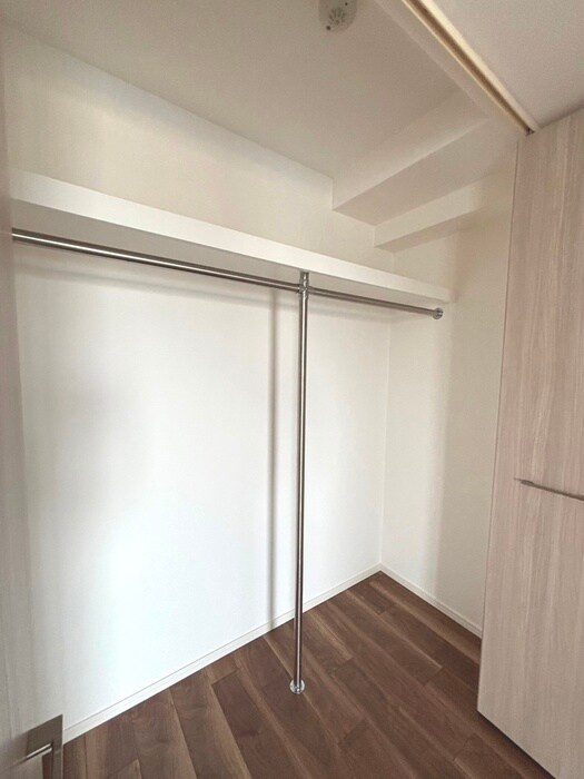 物件内観写真12　(収納)