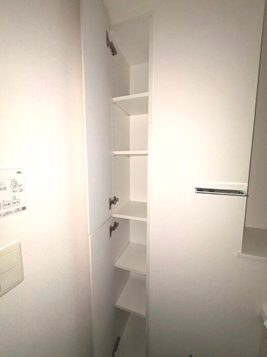 物件内観写真13　(収納)