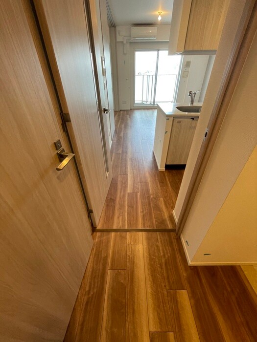 物件内観写真16　(廊下)