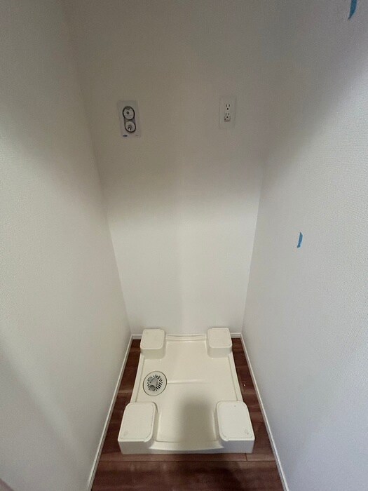 物件内観写真17　(洗濯機置場)